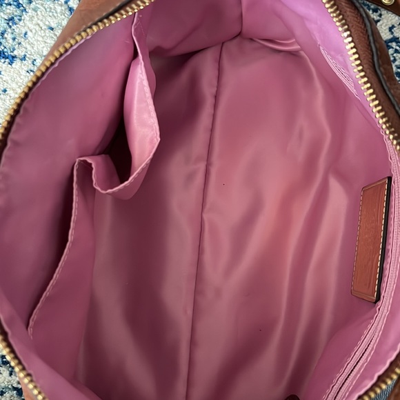 ✂️PRICE CUT COACH PURSE - Picture 3 of 9